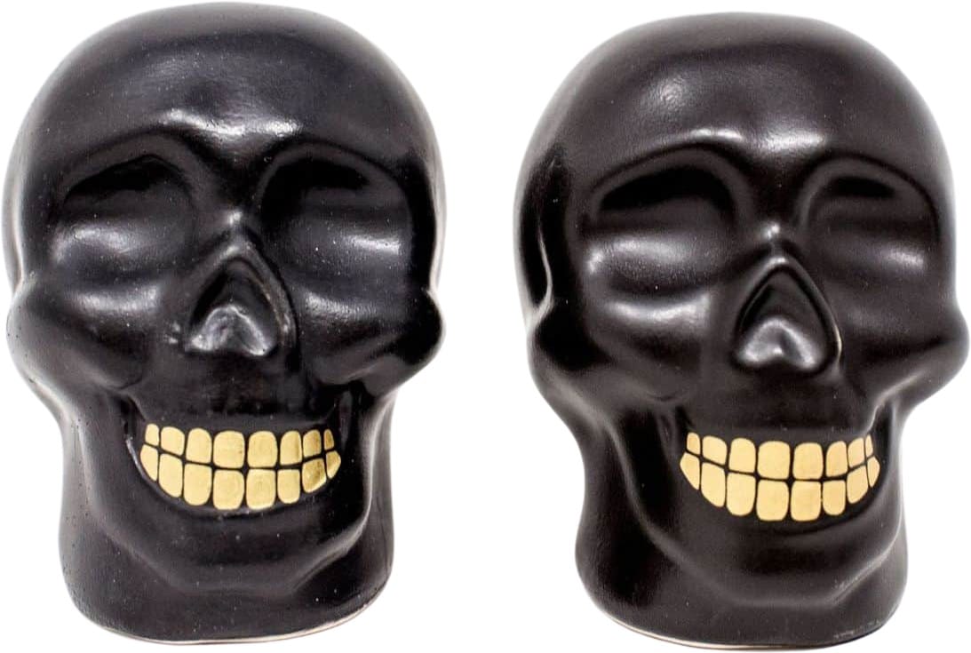 Black Skulls - Salt & Pepper Shakers