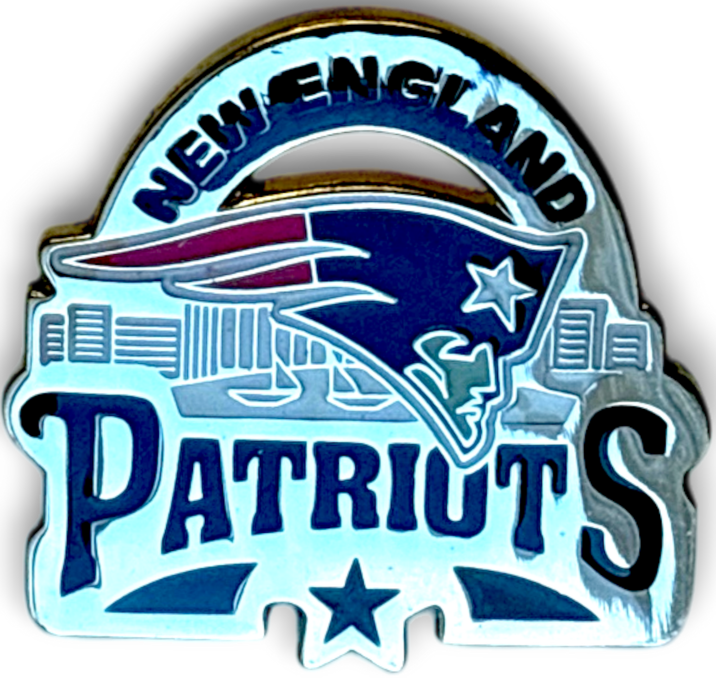 Football - NFL - New England Patriots Logo with Skyline Pin Officially Licensed